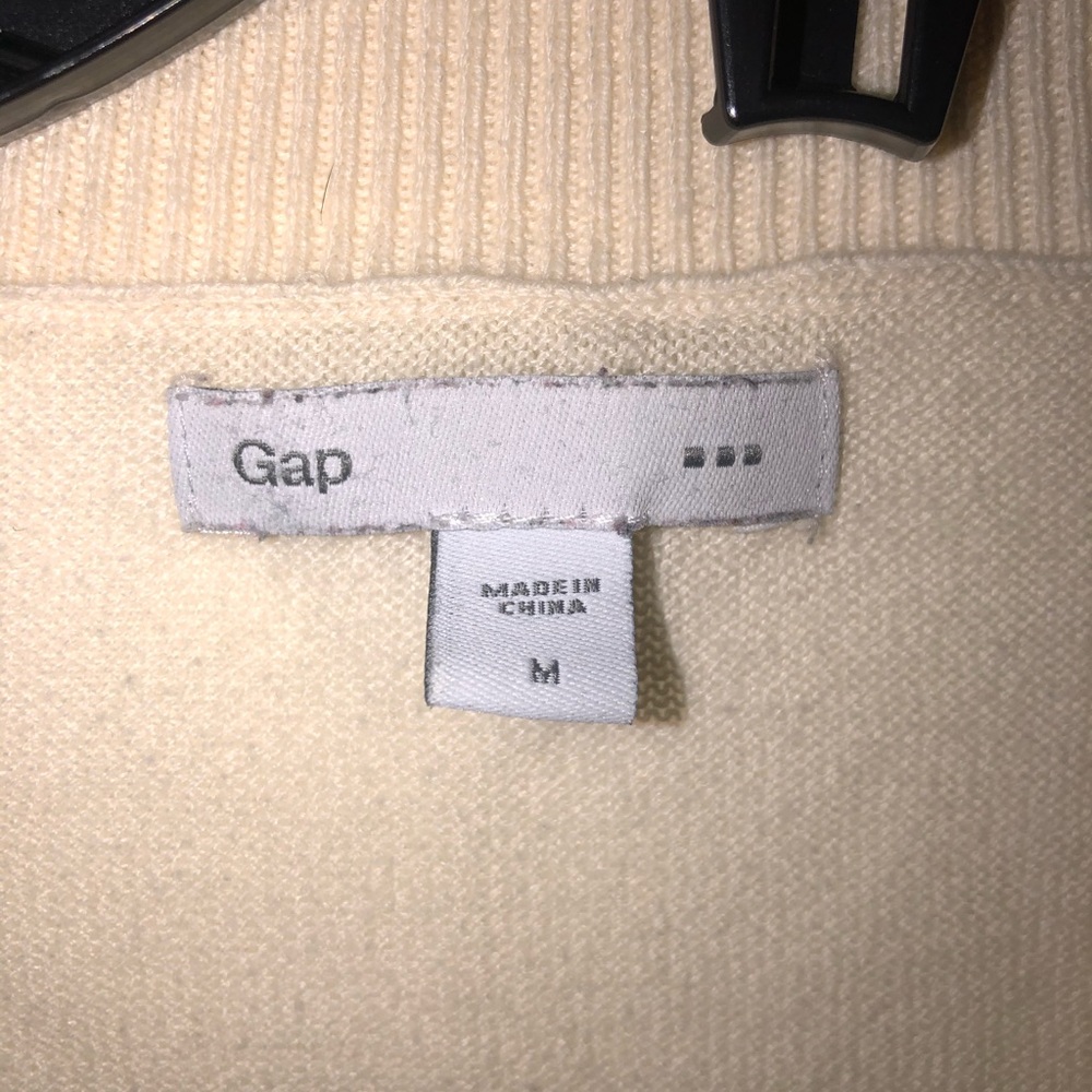 GAP sweater - Picture 4 of 4